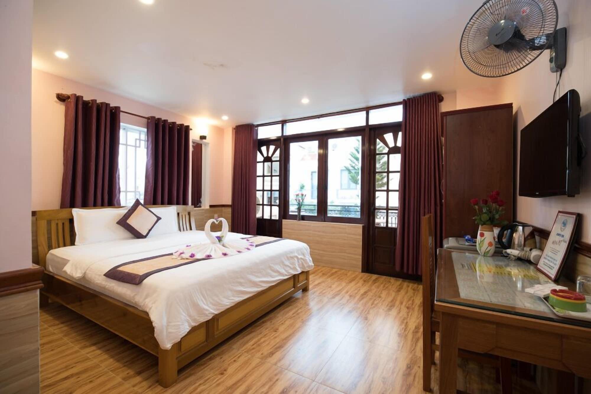 Hoa My II Hotel Хойан Экстерьер фото